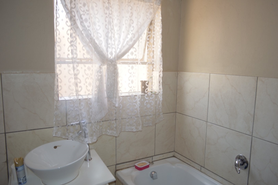 4 Bedroom Property for Sale in Flamwood North West